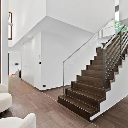 Villa 5-bedroom - Mountain Views *
